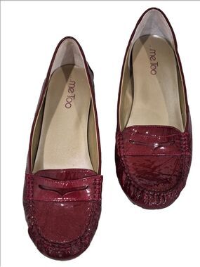 Me Too Glossy Burgundy Patent Leather Penny Loafers Flats - Size 8 M